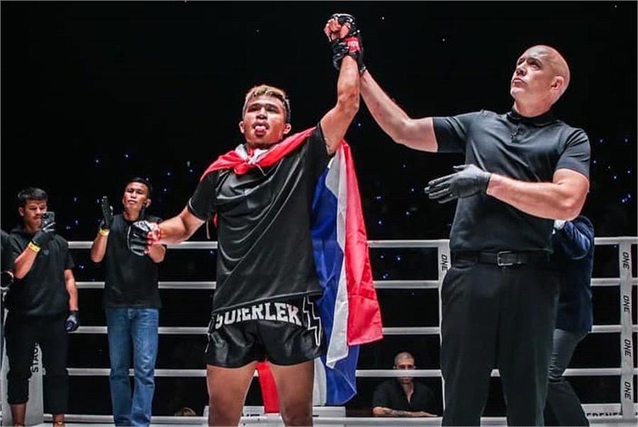 Superlek Streaks to 9th Straight Win by Crushing Tagir Khalilov-Yokkao Thailand Store