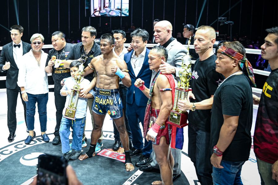Saenchai & Buakaw Deliver Muay Thai Superfight for the Ages-Yokkao Thailand Store