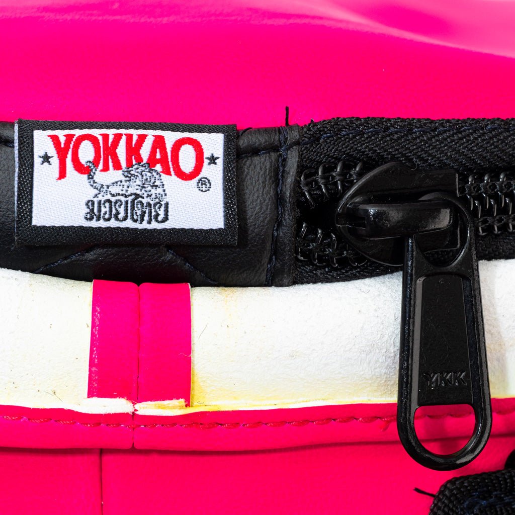 #color_fuchsia/black