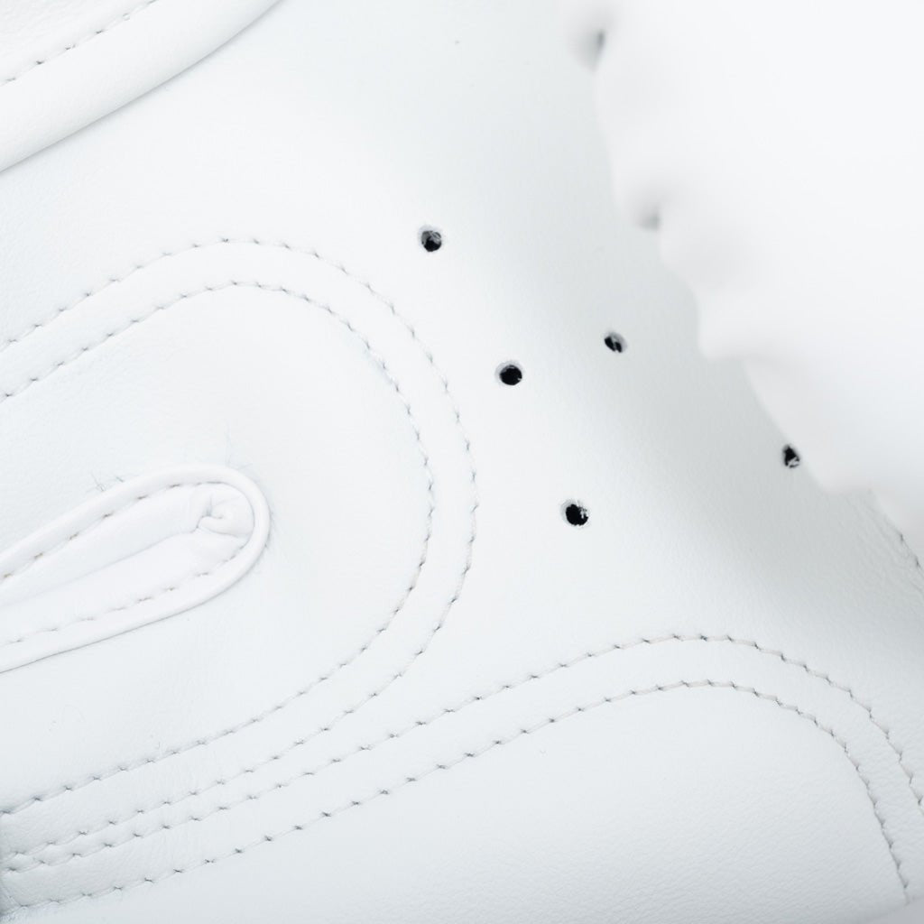 #color_White
