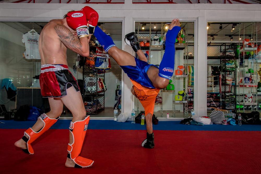 Saenchai Takes on the Whole Gym!-Yokkao Thailand Store
