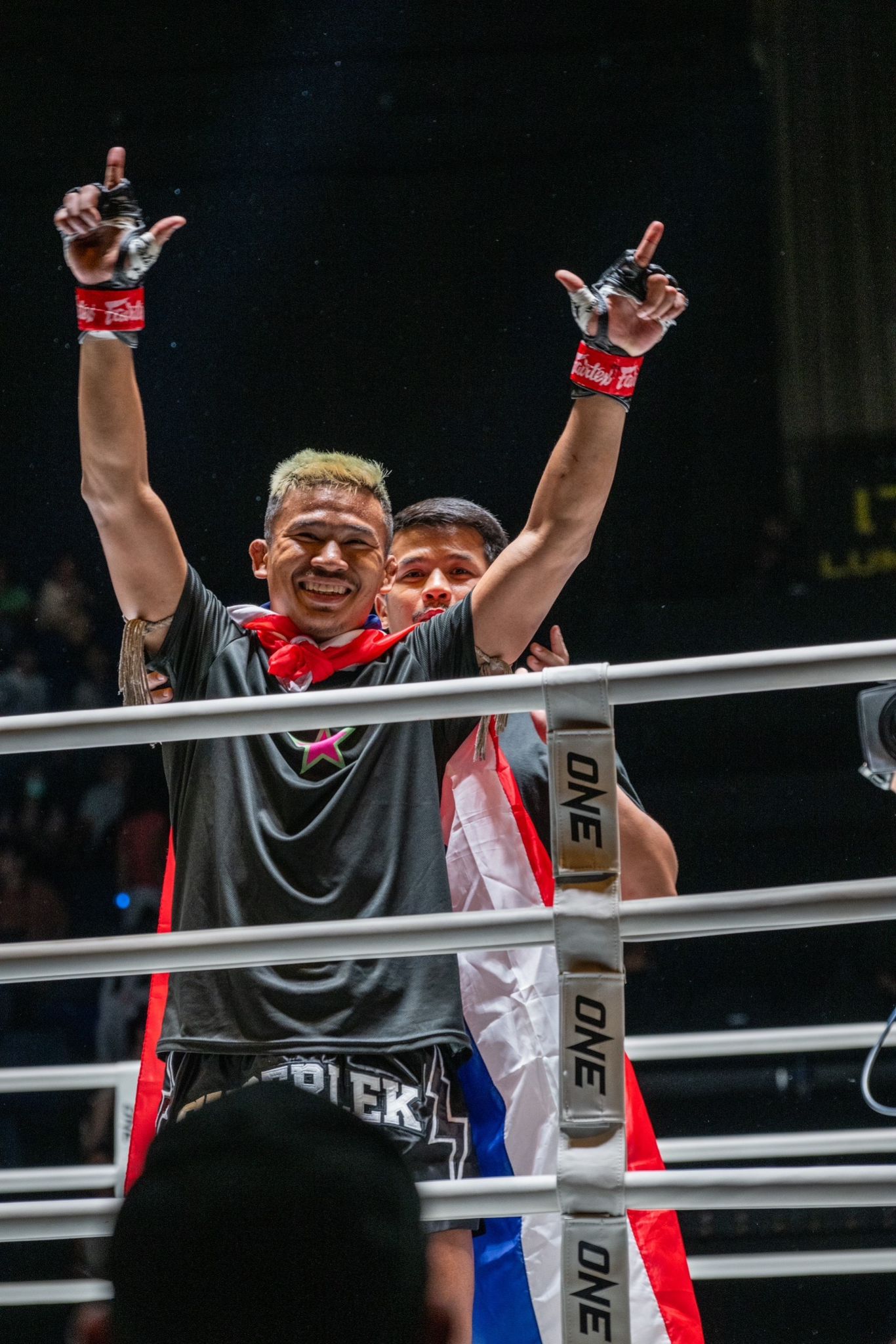 Superlek Obliterates Nabil to Show That Height Isn't Might-Yokkao Thailand Store