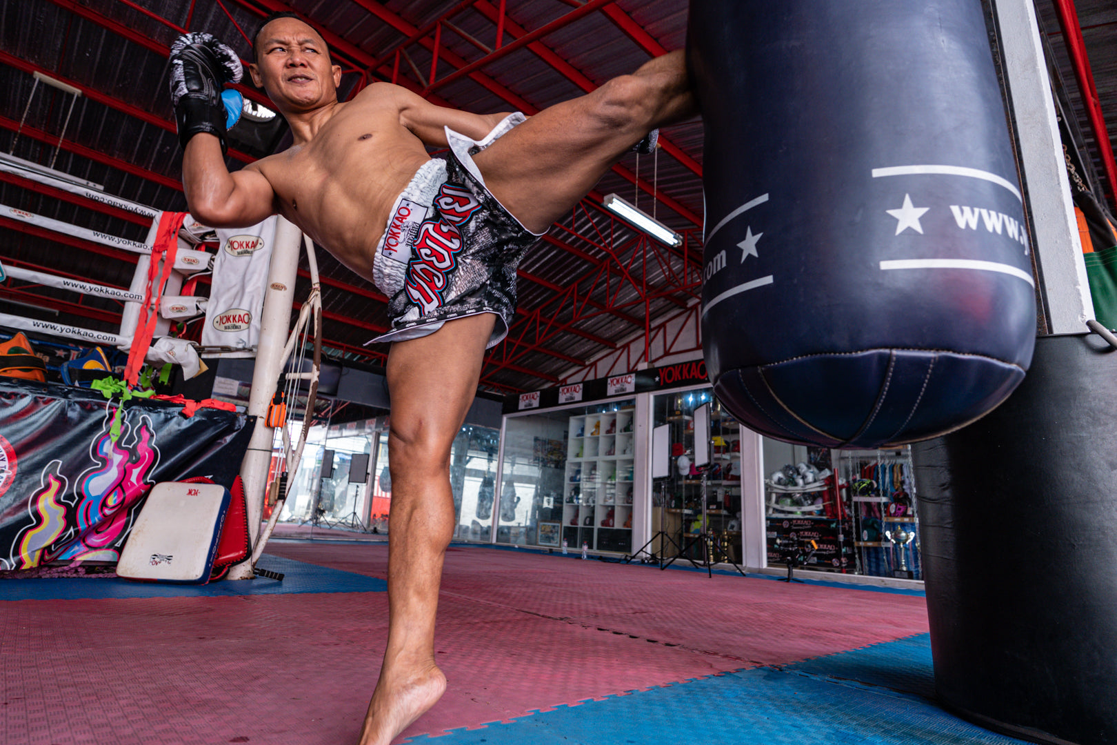 Top 10 Muay Thai Heavy Bag Drills for Beginner to Advanced Students-Yokkao Thailand Store