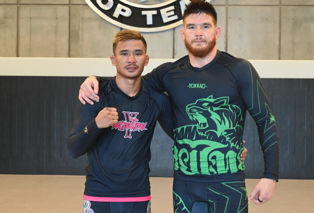 Superlek Trains with Bellator Middleweight Champ Johnny Eblen-Yokkao Thailand Store